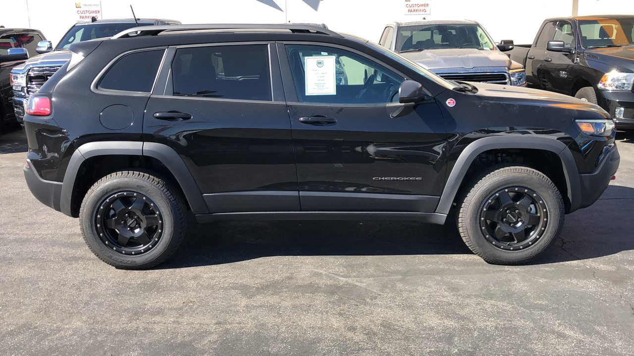 New 2020 Jeep Cherokee Trailhawk Sport Utility in Costa Mesa #JR20473 ...